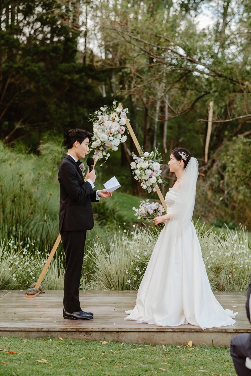 Creative unique wedding ceremony